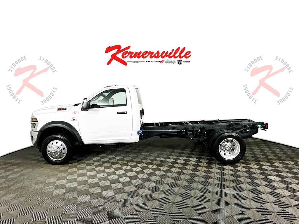 New 2026 RAM 5500 Tradesman w/ Chrome Appearance Group image 4