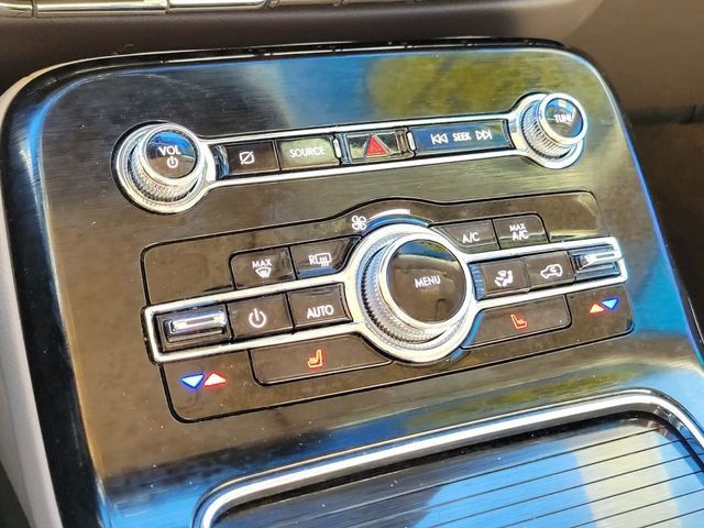 Used 2021 Lincoln Nautilus FWD image 25