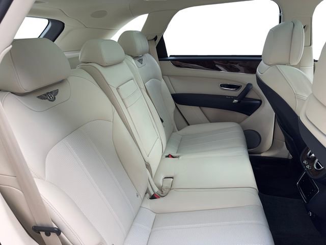 Used 2019 Bentley Bentayga image 12