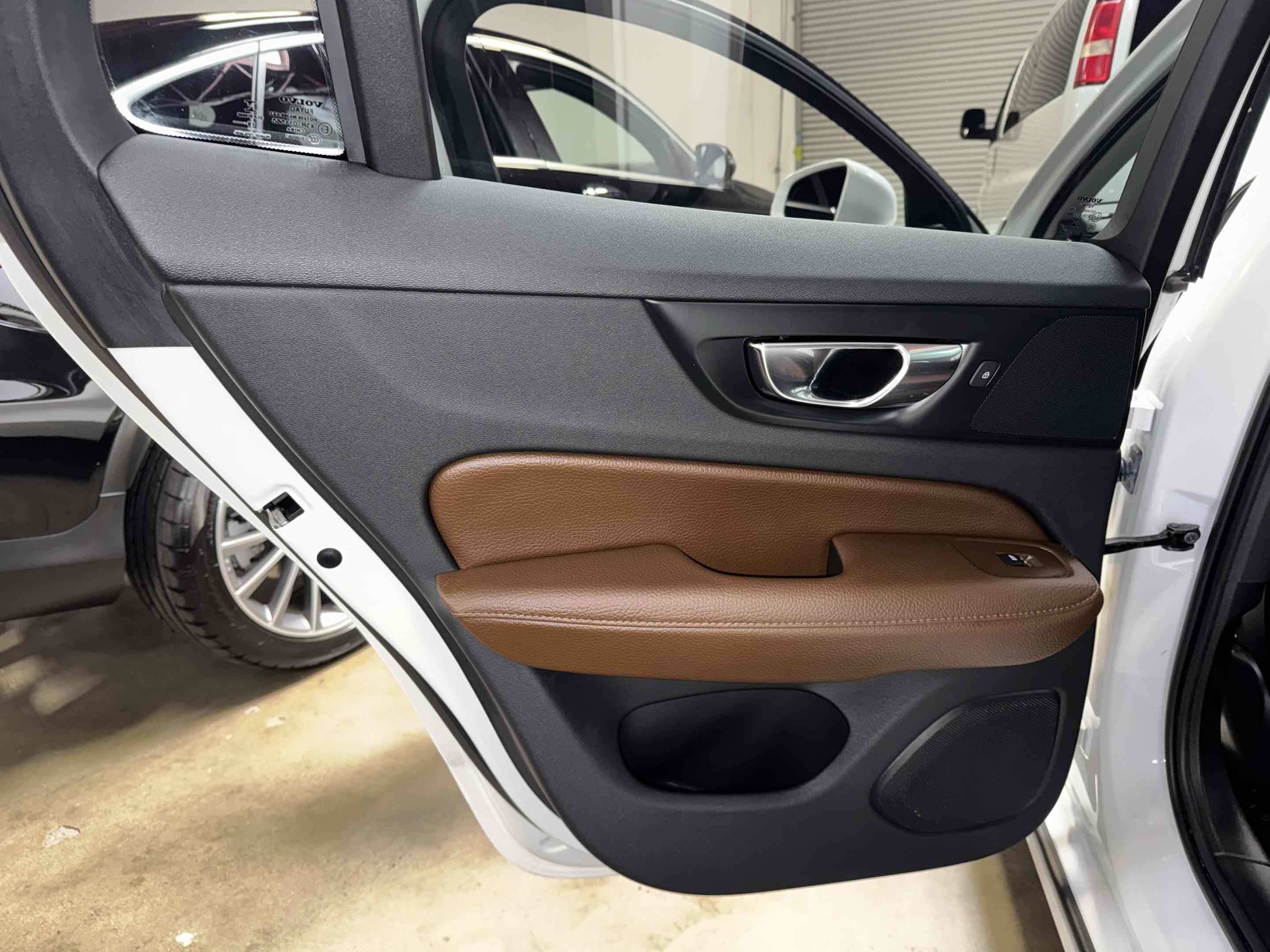 Used 2020 Volvo V60 T5 Momentum w/ Protection Package FWD image 65