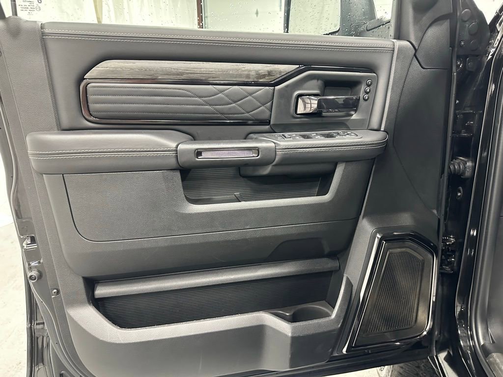 Used 2025 RAM 2500 Limited image 8