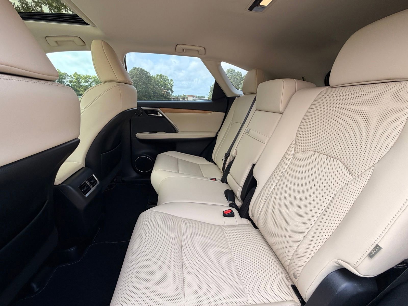 Used 2021 Lexus RX 350L FWD w/ Premium Package image 14