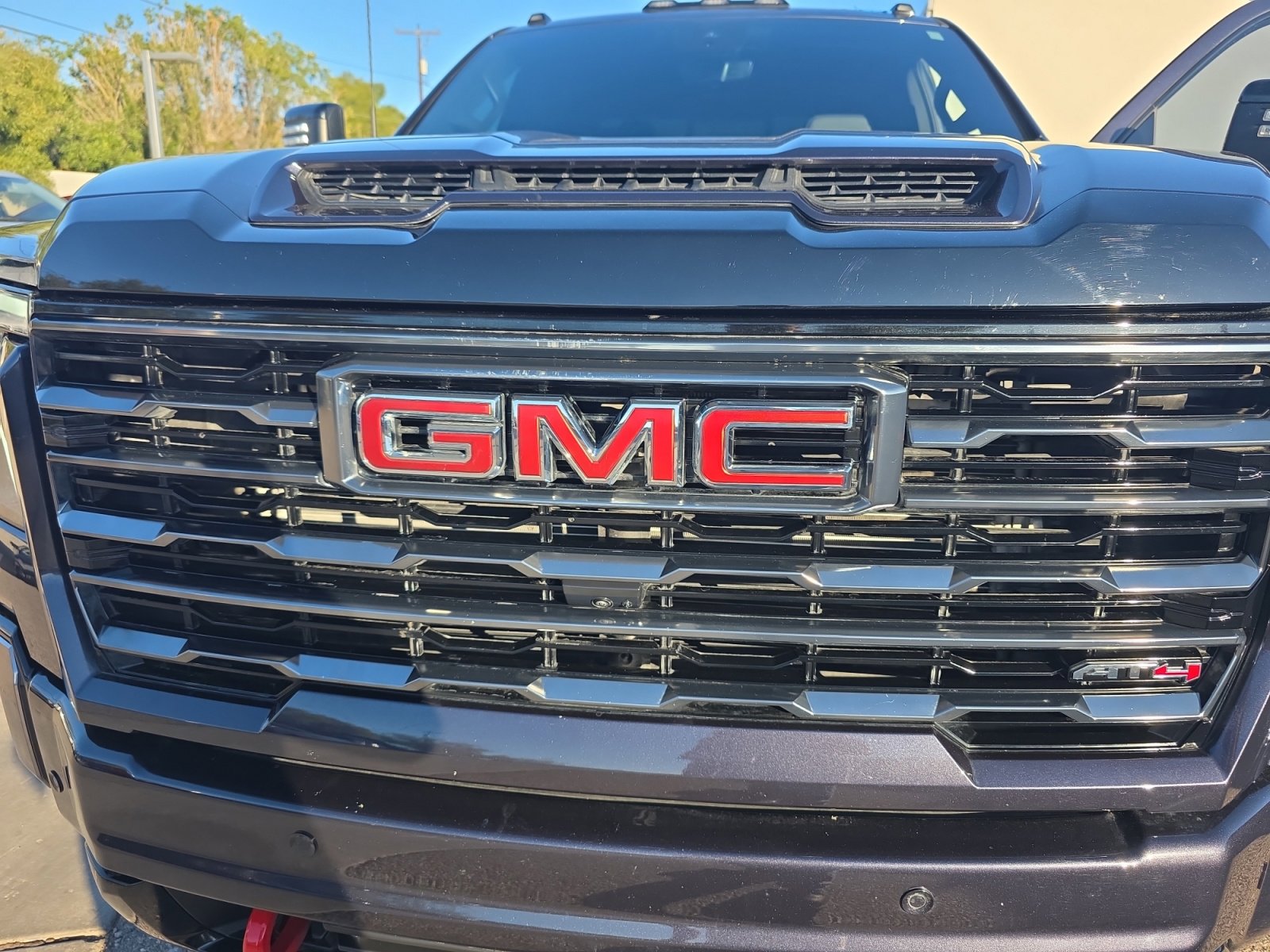 Used 2024 GMC Sierra 2500 AT4 w/ AT4 Premium Plus Package image 23
