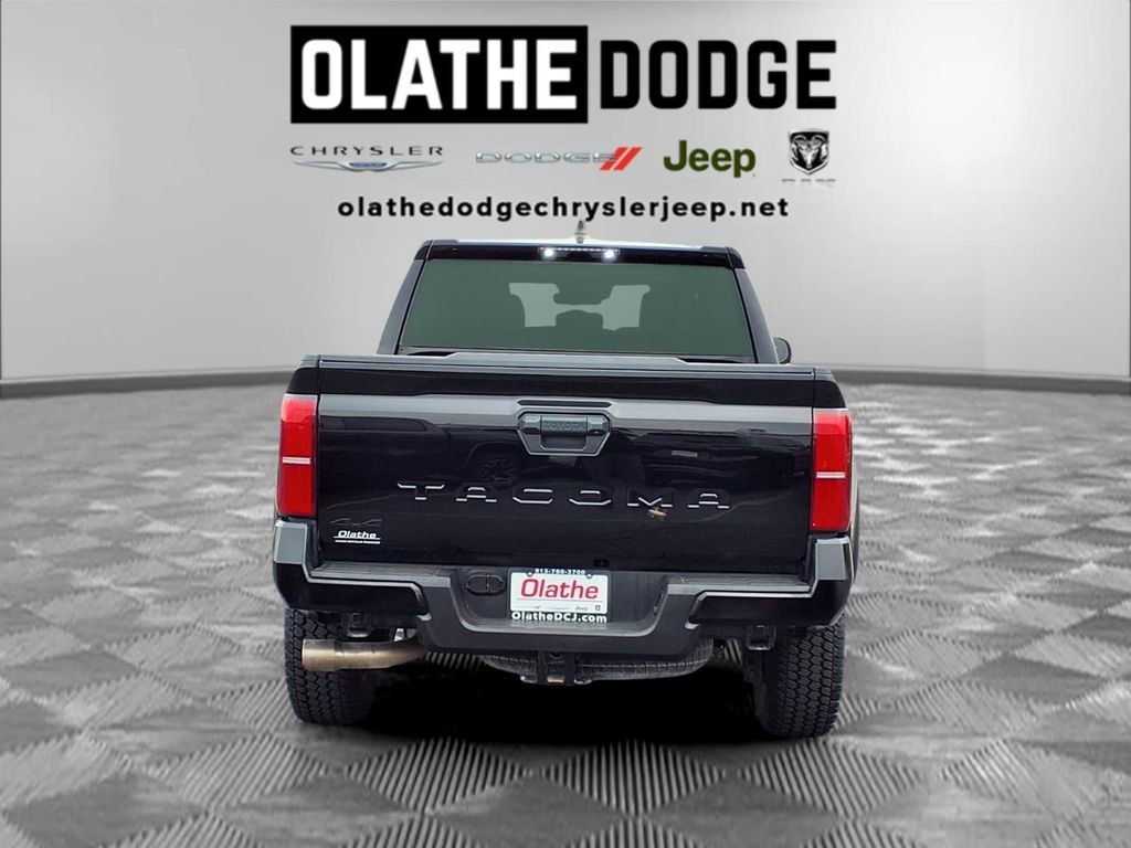 Used 2024 Toyota Tacoma TRD Off-Road image 27