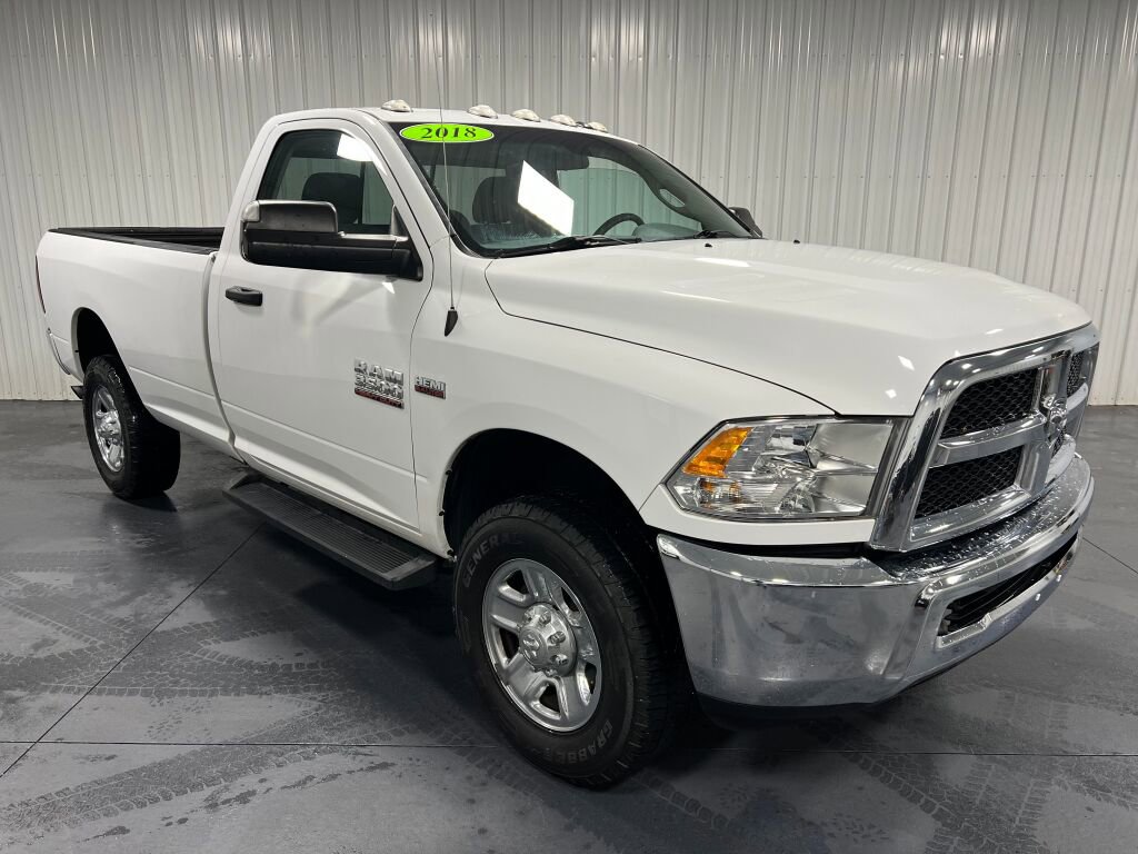 Used 2018 RAM 3500 Tradesman w/ Chrome Appearance Group image 13