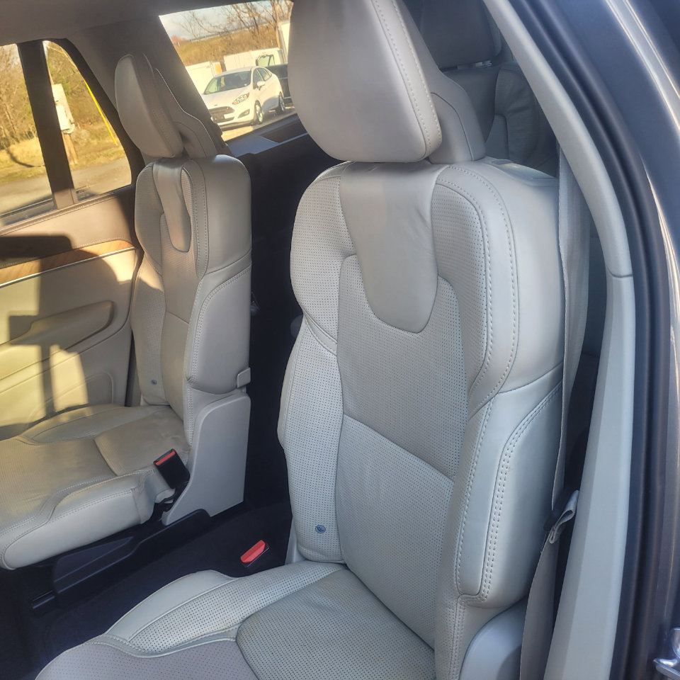 Used 2020 Volvo XC90 T6 Inscription w/ Protection Package Premier image 38