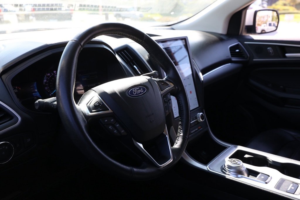 Used 2022 Ford Edge SEL image 14