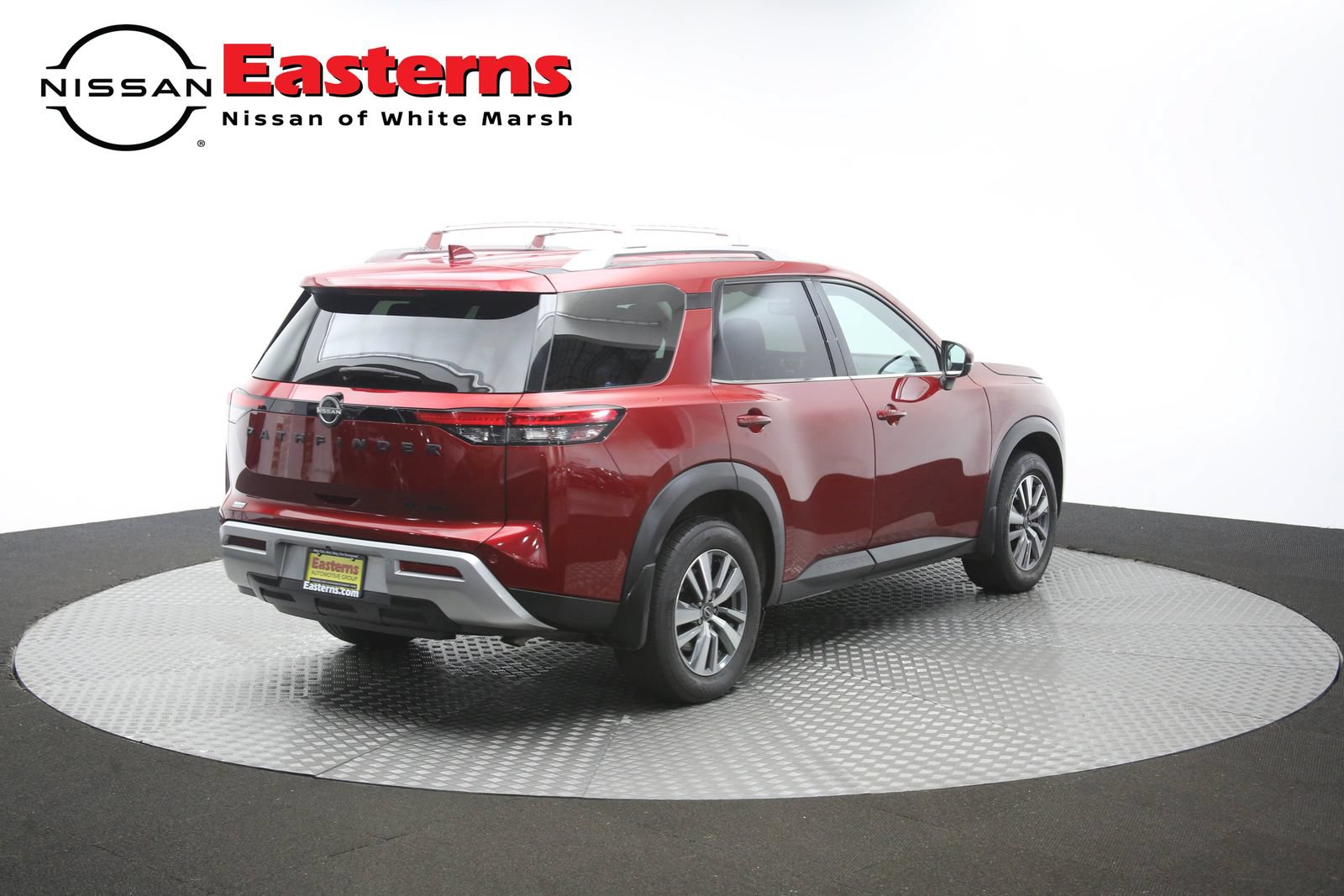 Used 2023 Nissan Pathfinder SL w/ Lighting Package (N92) AWD/4WD image 36