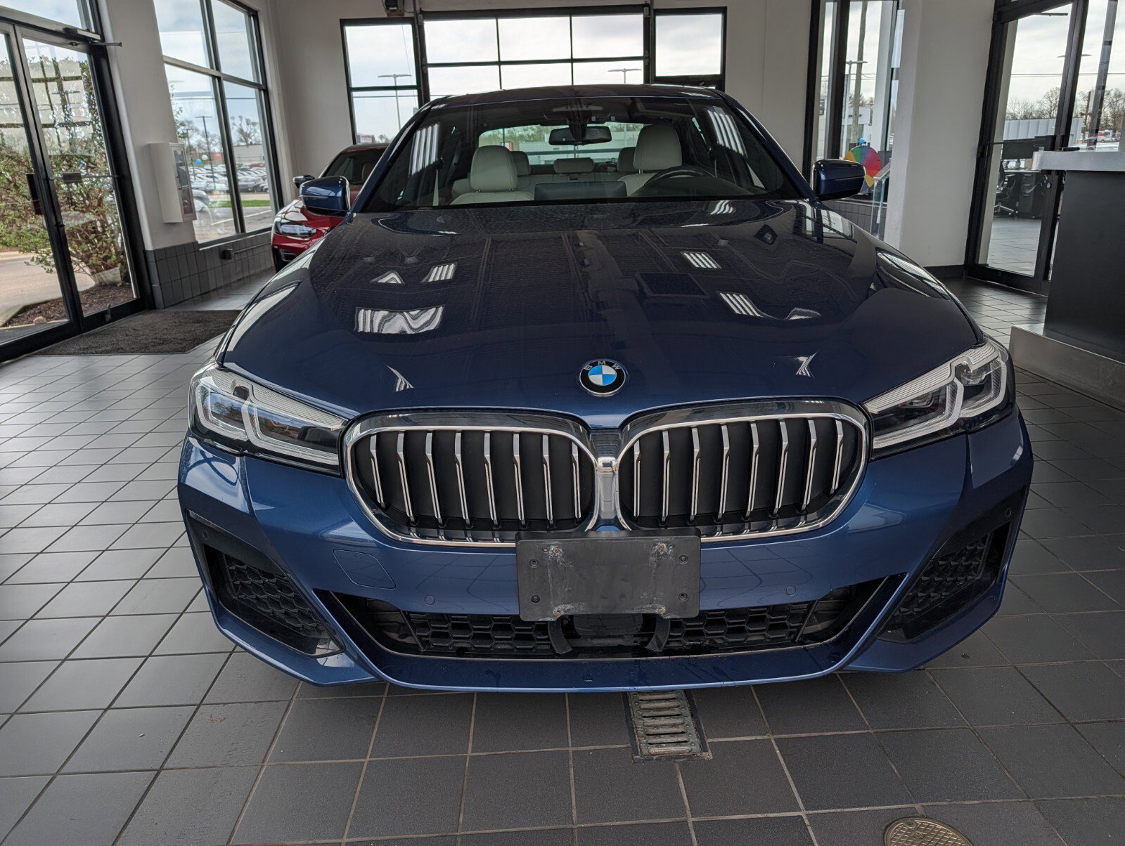 Certified 2023 BMW 530i xDrive AWD/4WD image 6