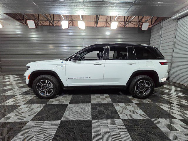 Used 2022 Jeep Grand Cherokee Trailhawk w/ Advanced Protech Group II image 8