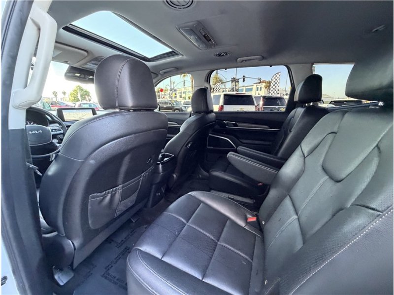 Used 2022 Kia Telluride EX w/ EX Premium Package FWD image 22