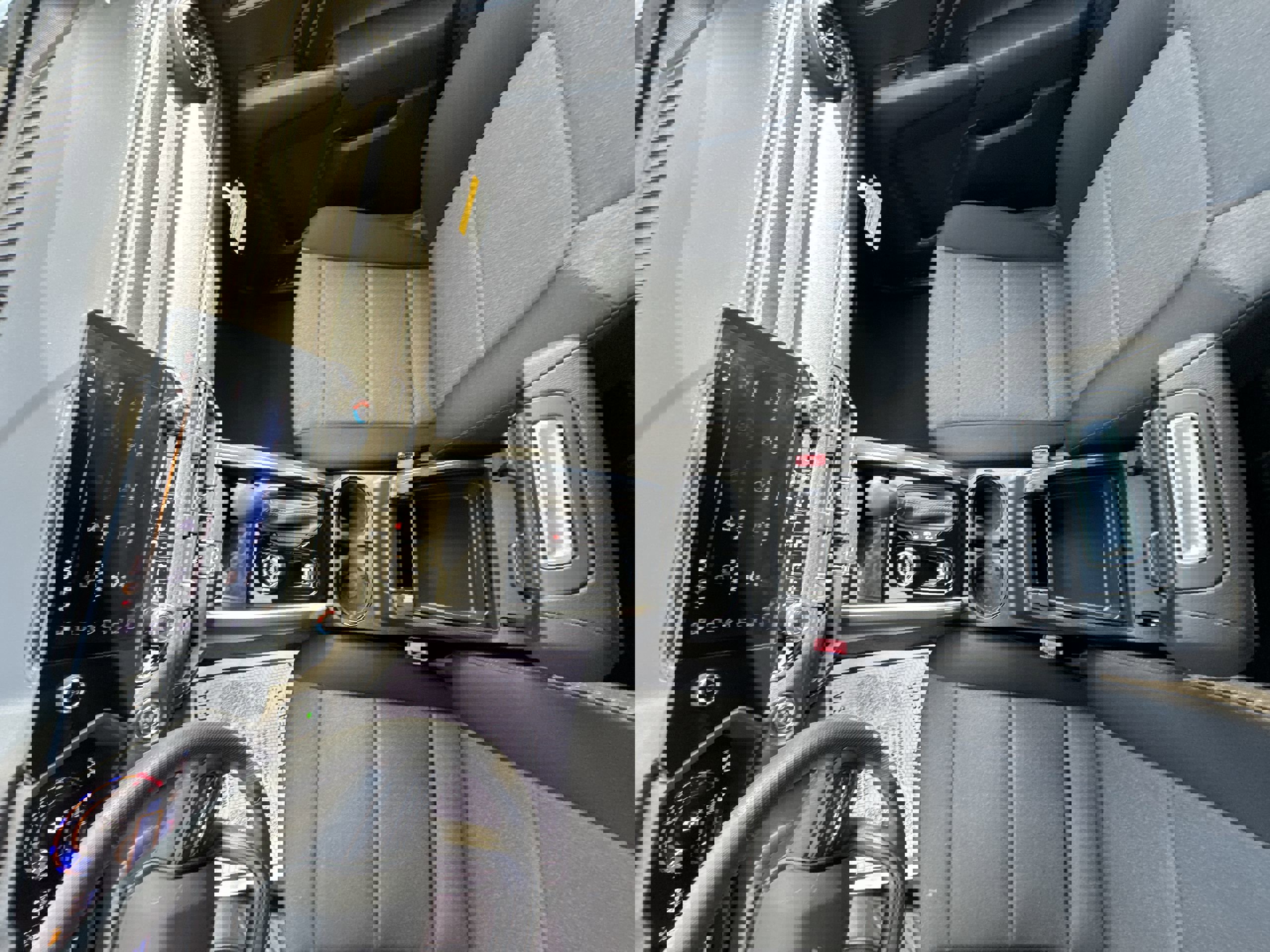 Used 2025 Chevrolet Colorado Trail Boss image 36