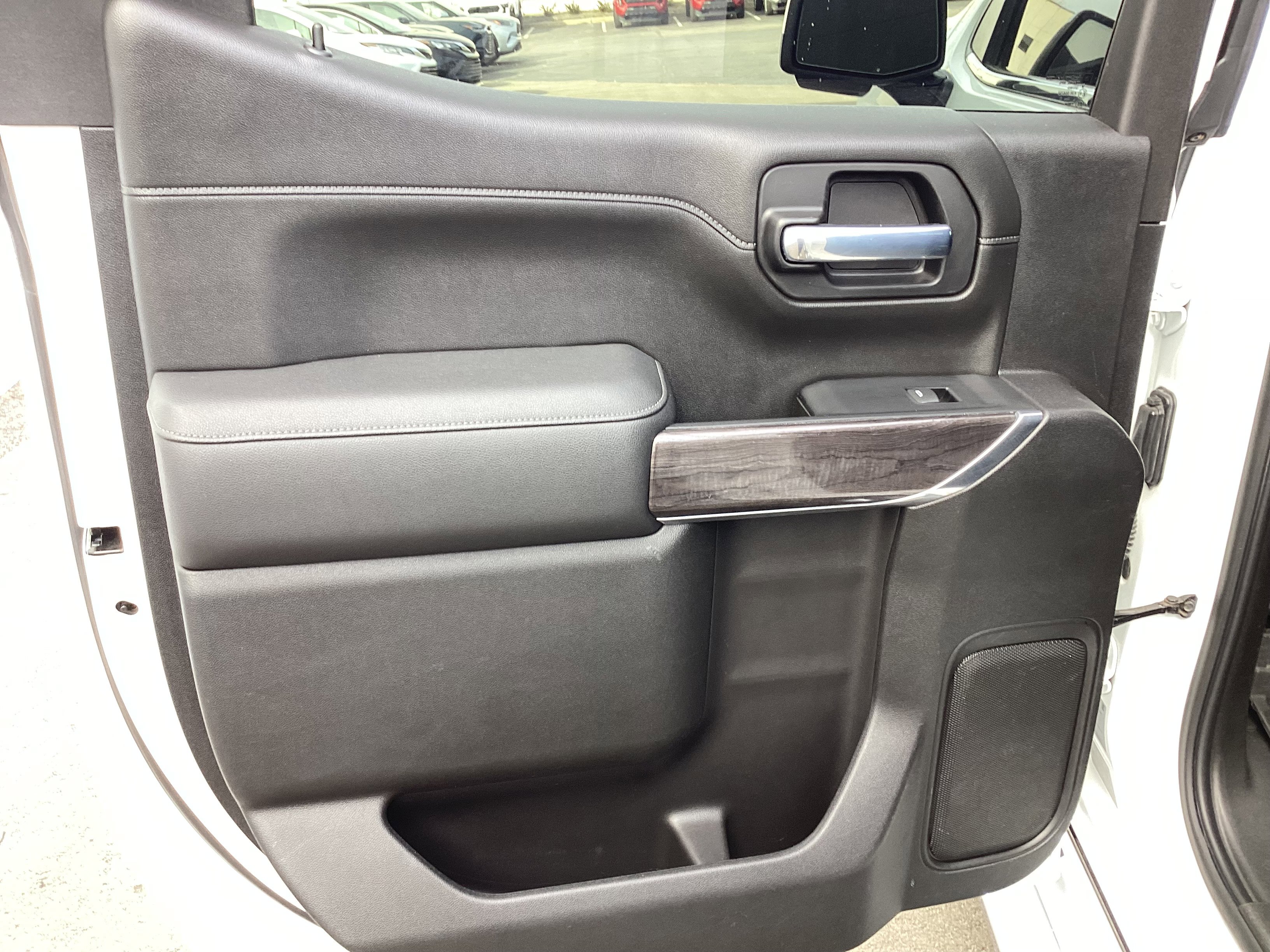 Used 2021 Chevrolet Silverado 1500 LTZ image 23