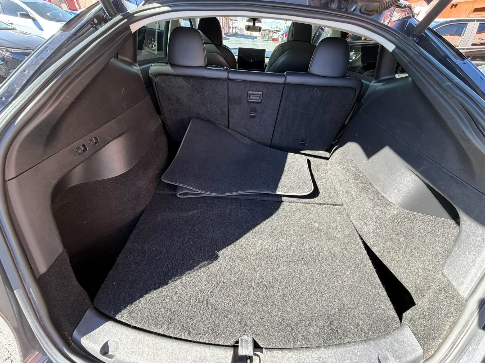 Used 2020 Tesla Model Y Performance AWD/4WD image 16