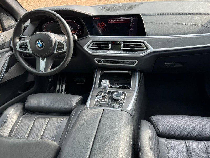 Used 2021 BMW X7 M50i w/ Dynamic Handling Package image 13