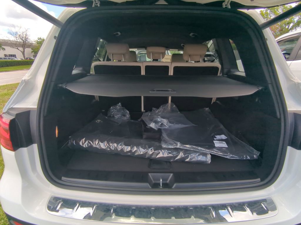 New 2025 Mercedes-Benz GLB 250 GLB 250 image 24