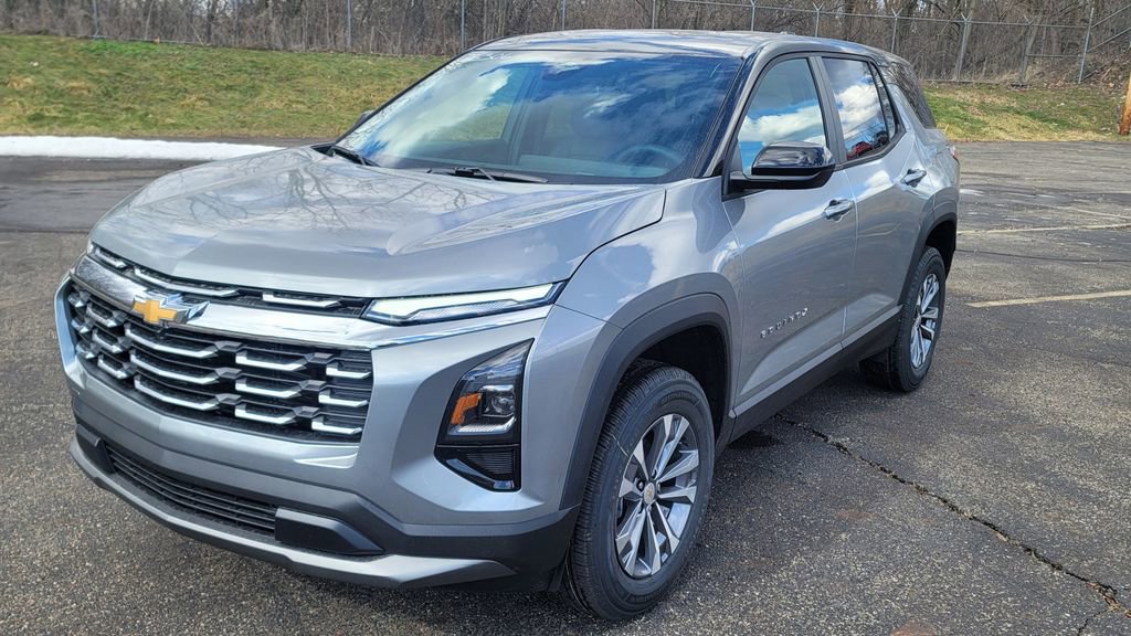 New 2026 Chevrolet Equinox LT w/ Convenience Package II image 3