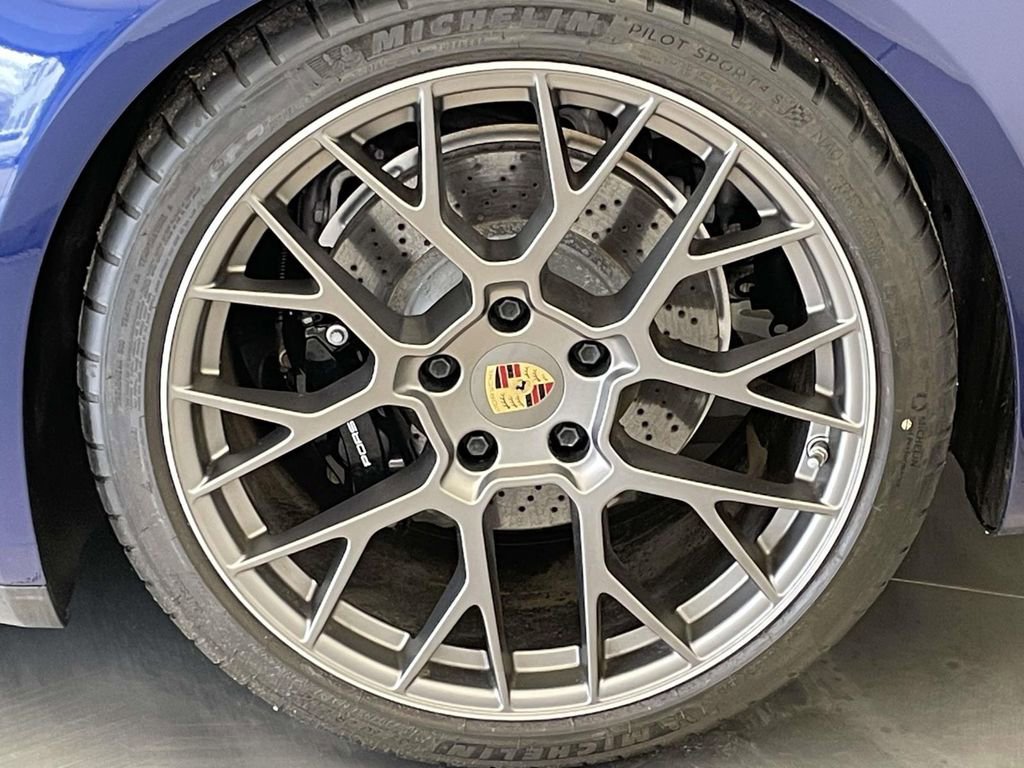Certified 2024 Porsche 911 Carrera 4S AWD/4WD image 12