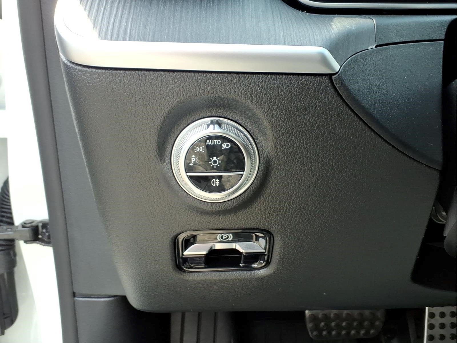 Certified 2023 Mercedes-Benz C 300 4MATIC Sedan image 19