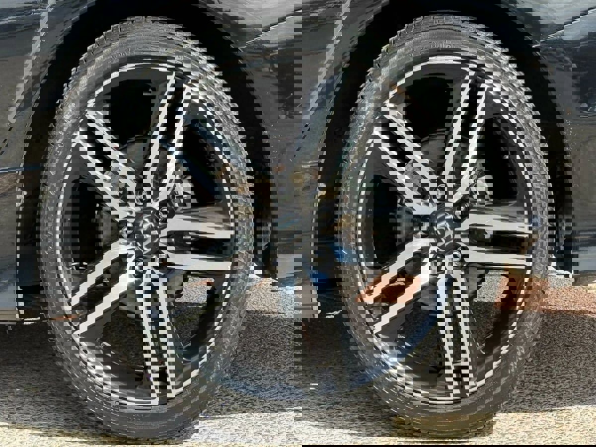 Used 2016 Honda Accord Touring image 27