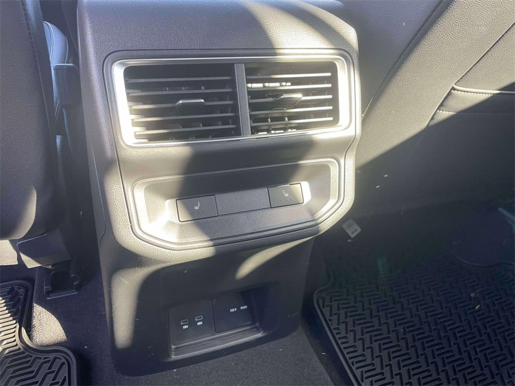 New 2024 Volkswagen Atlas Cross Sport SEL R-Line image 11