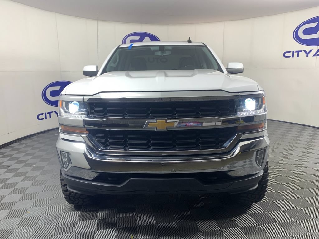 Used 2018 Chevrolet Silverado 1500 LT w/ All Star Edition AWD/4WD image 7
