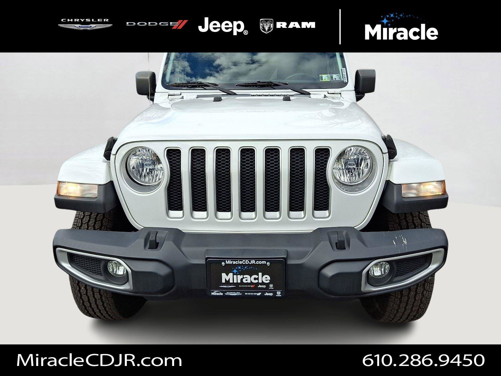 Certified 2018 Jeep Wrangler Unlimited Sahara image 2