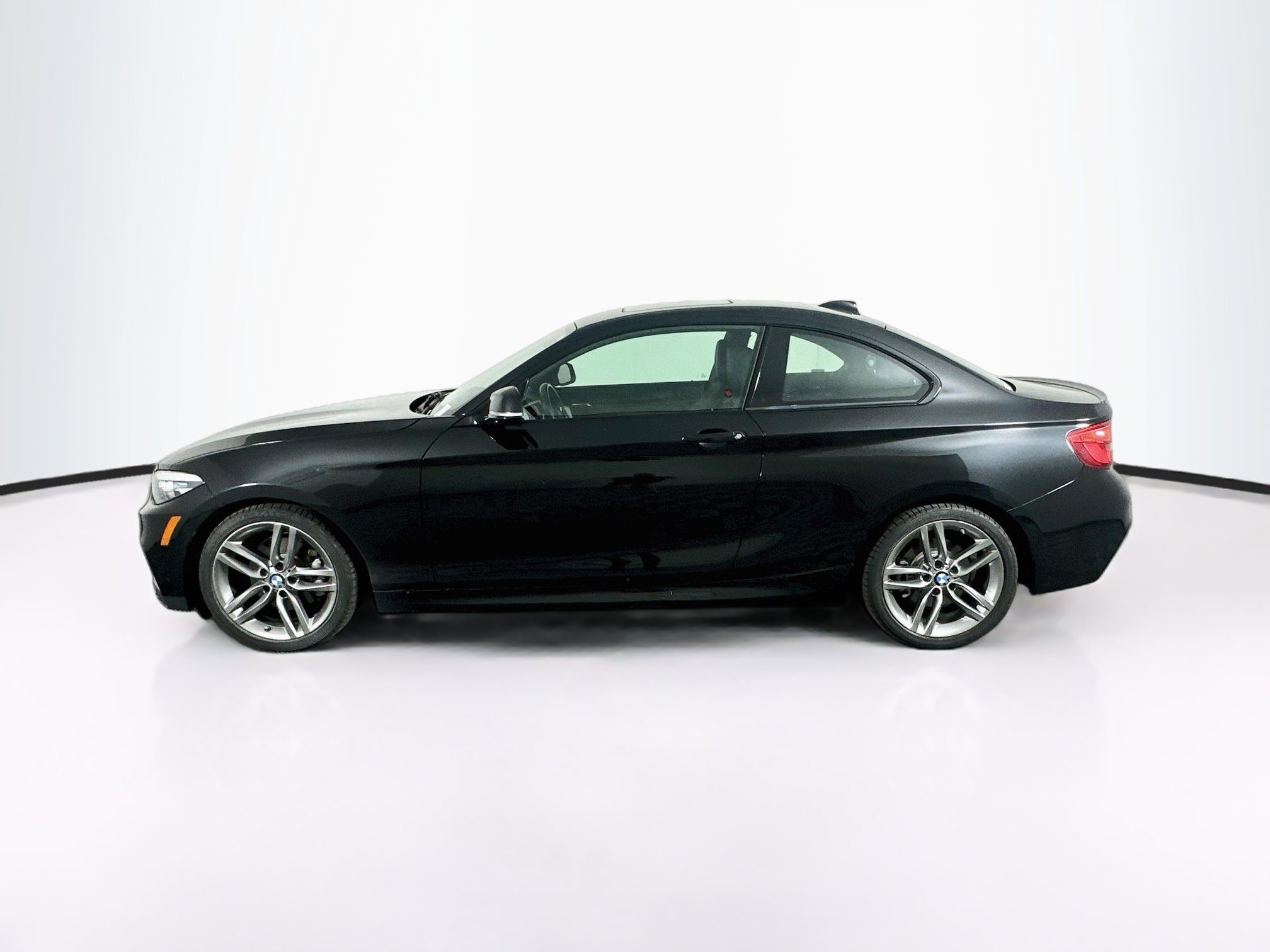 Used 2018 BMW 230i Coupe RWD image 4