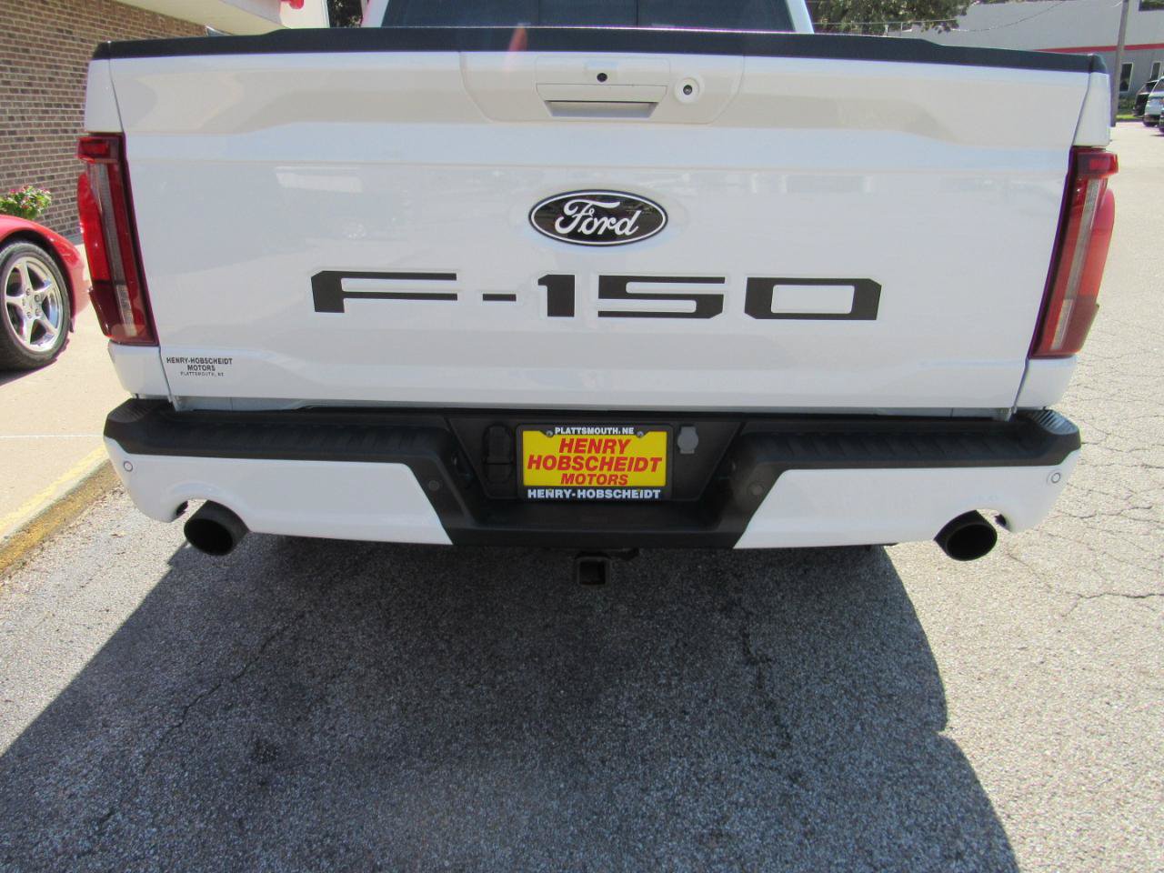 Used 2024 Ford F150 Lariat AWD/4WD image 3