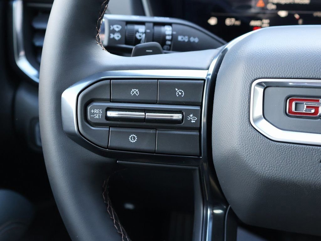 New 2026 GMC Terrain AT4 w/ LPO, Black Badging Package image 16