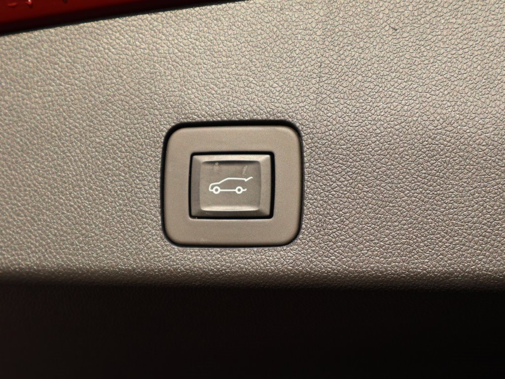 Used 2023 Buick Encore GX Select w/ Sport Touring Package image 18