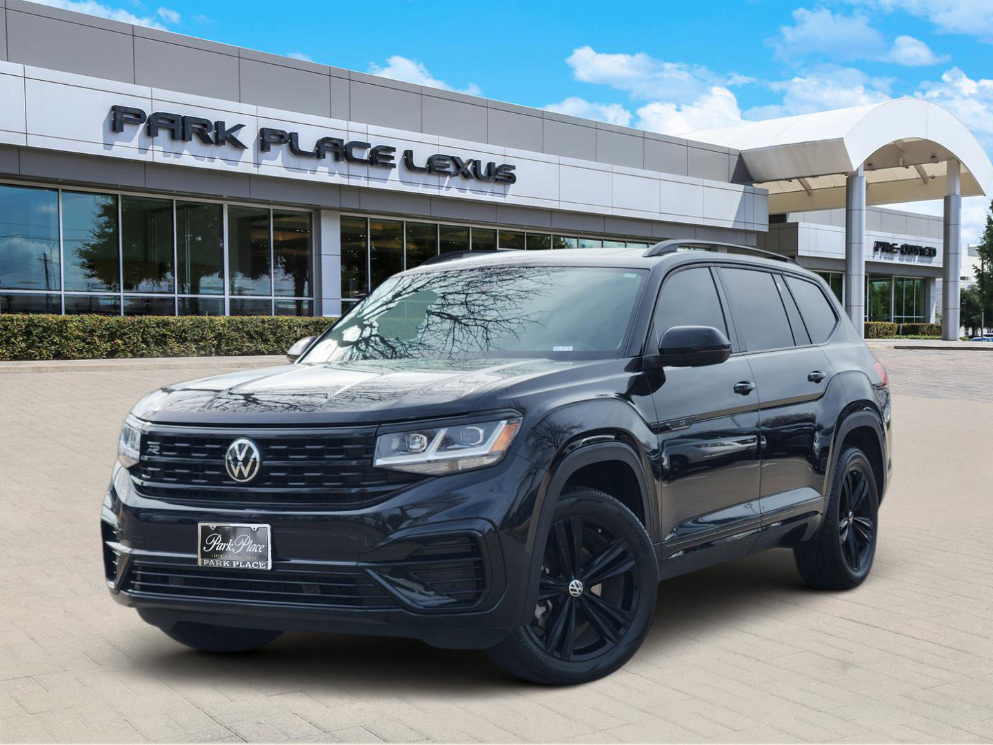 Used 2023 Volkswagen Atlas SEL R-Line image 46