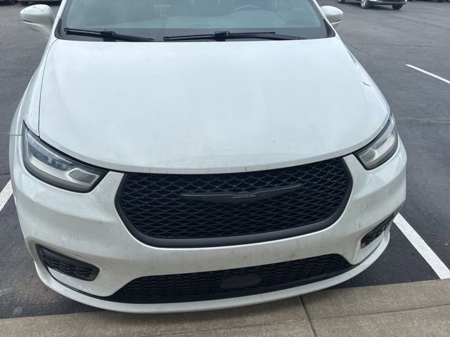 Used 2021 Chrysler Pacifica Touring w/ S Appearance Package image 8