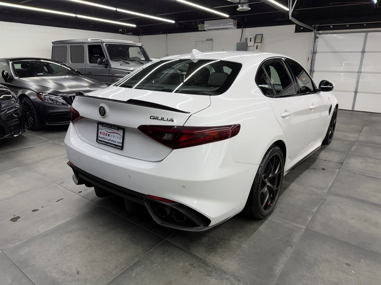 Used 2017 Alfa Romeo Giulia Quadrifoglio image 7