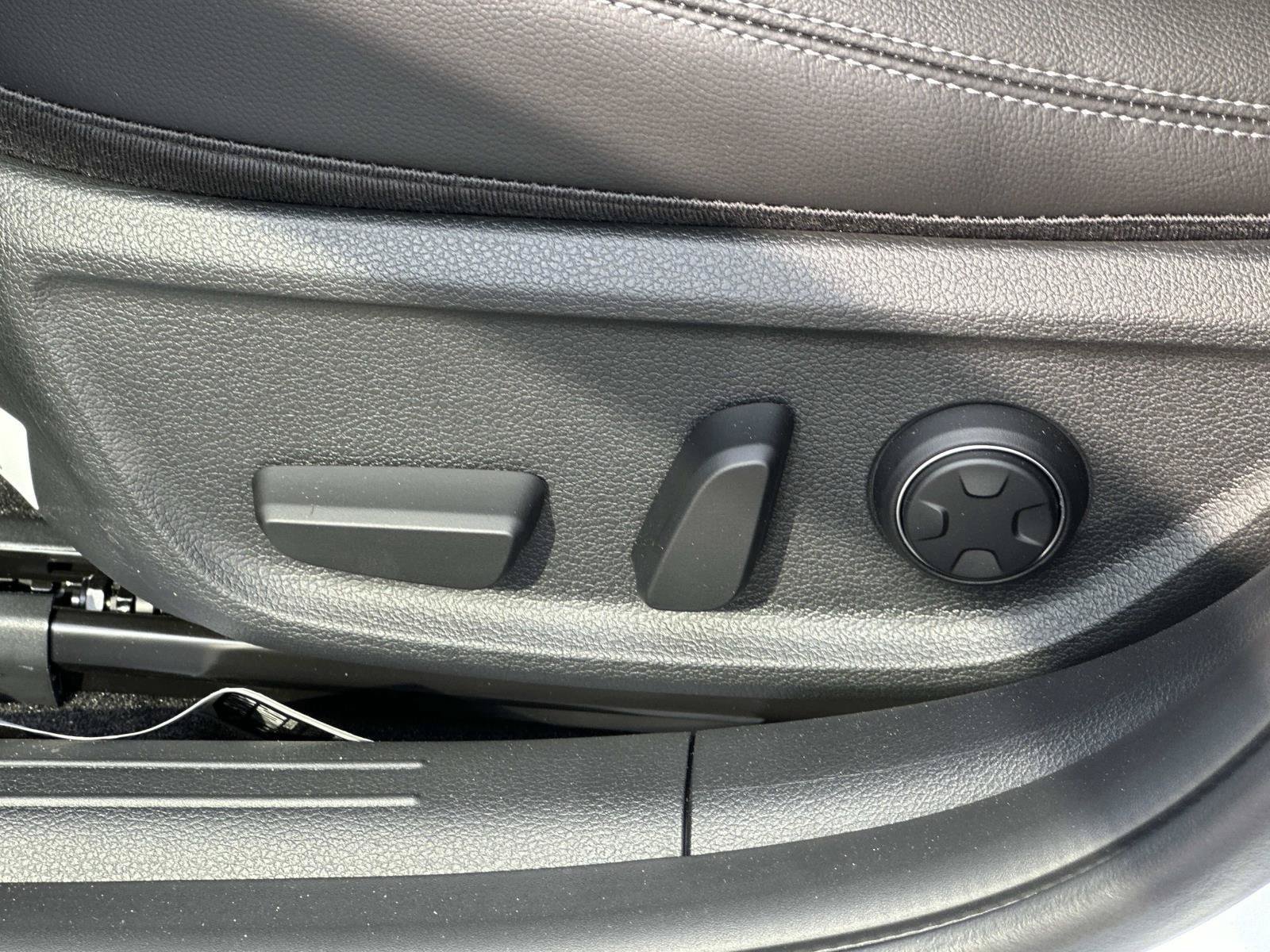 New 2026 Genesis G70 2.5T AWD/4WD image 29
