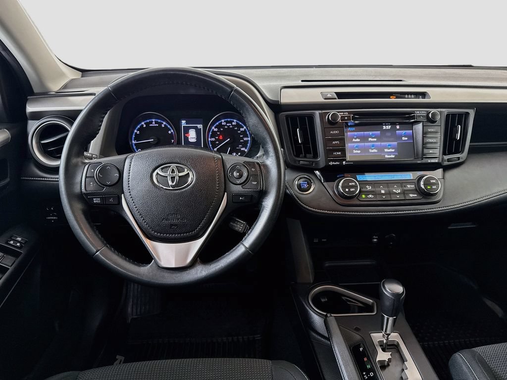 Used 2018 Toyota RAV4 XLE AWD/4WD image 22