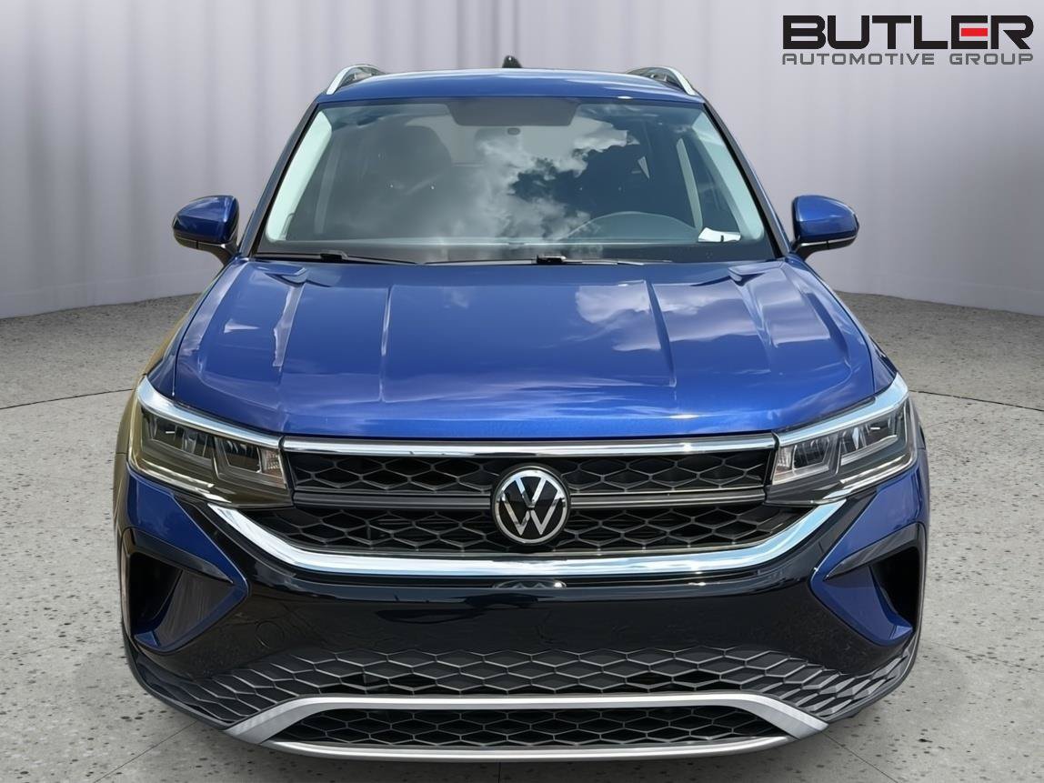 Used 2022 Volkswagen Taos SE FWD image 9