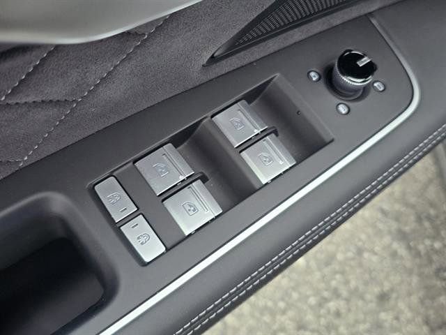 New 2025 Audi S8 image 28