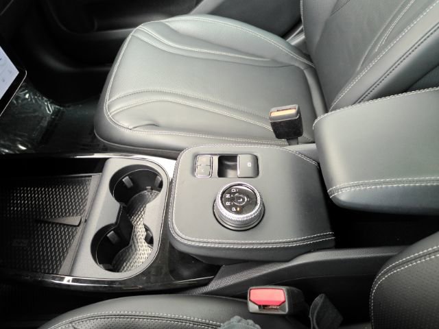 Used 2023 Ford Mustang Mach-E Premium AWD/4WD image 40
