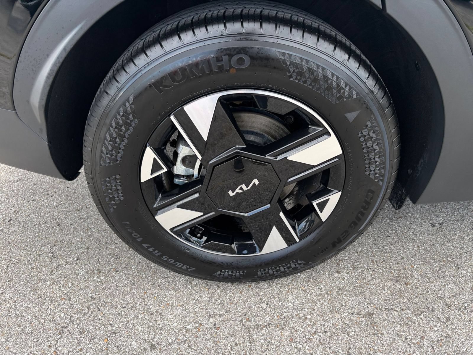 Used 2026 Kia Sportage LX FWD image 29