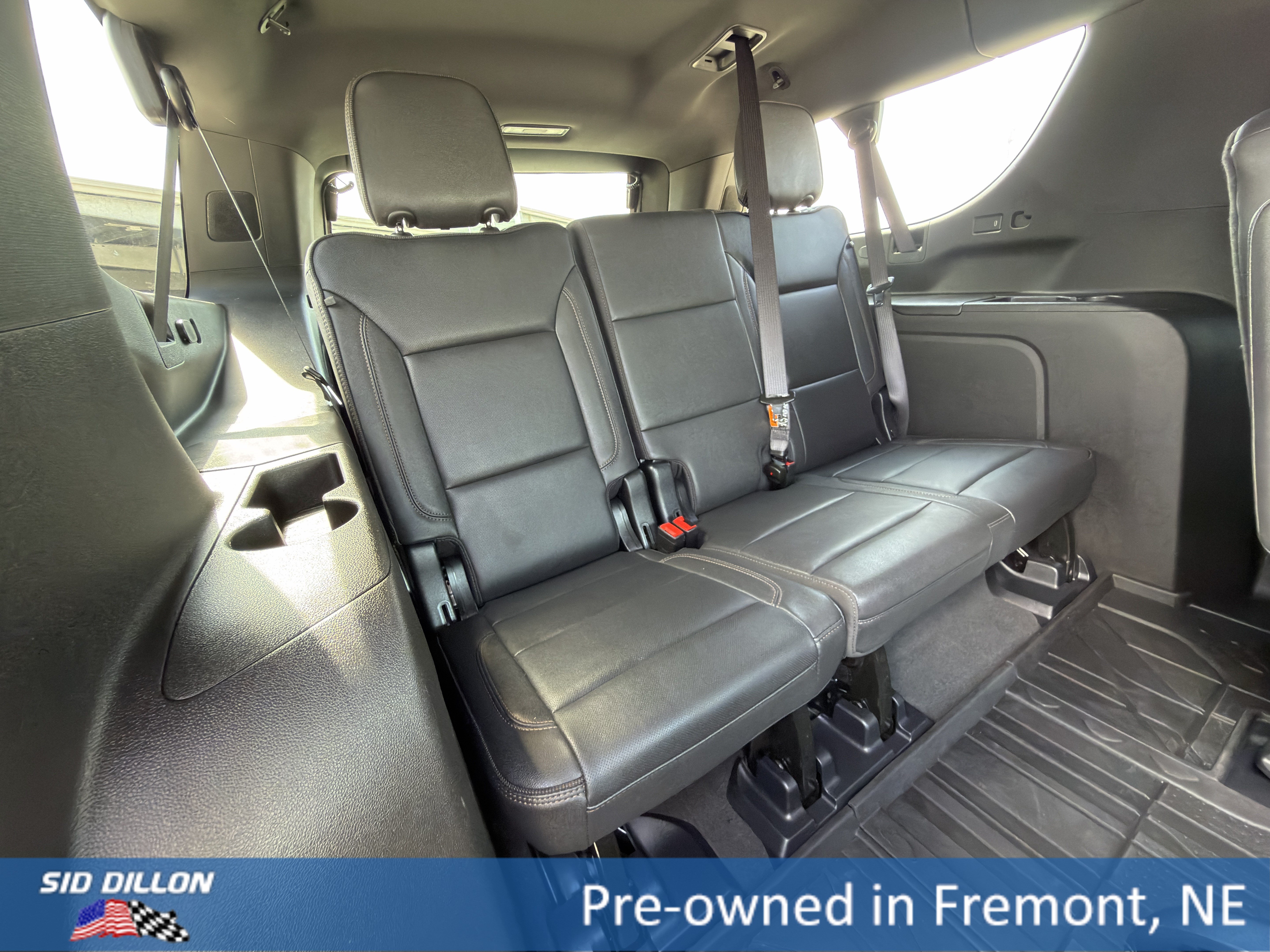 Certified 2025 Chevrolet Suburban High Country AWD/4WD image 19