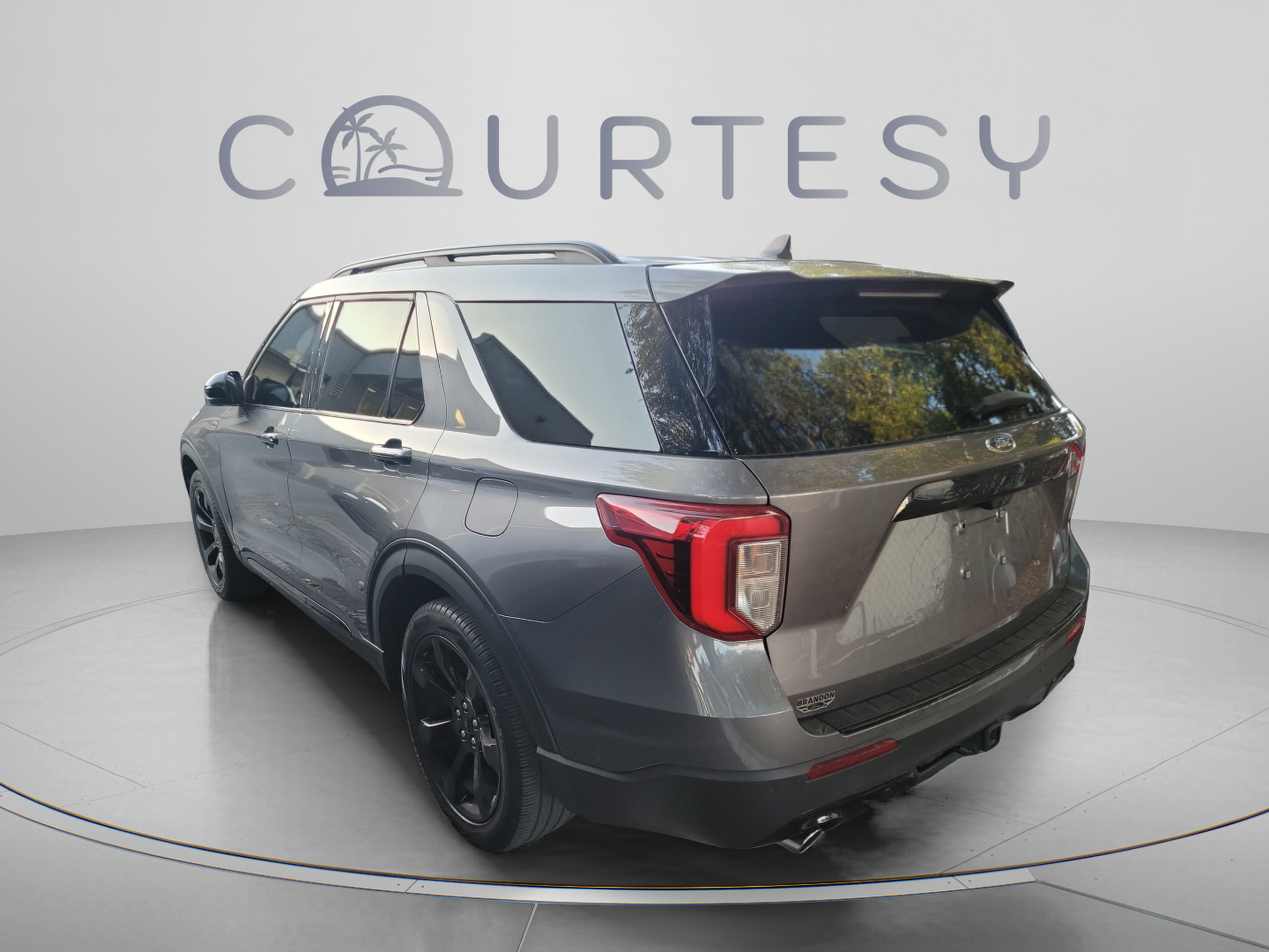 Used 2023 Ford Explorer ST-Line w/ Class IV Trailer Tow Package RWD image 8