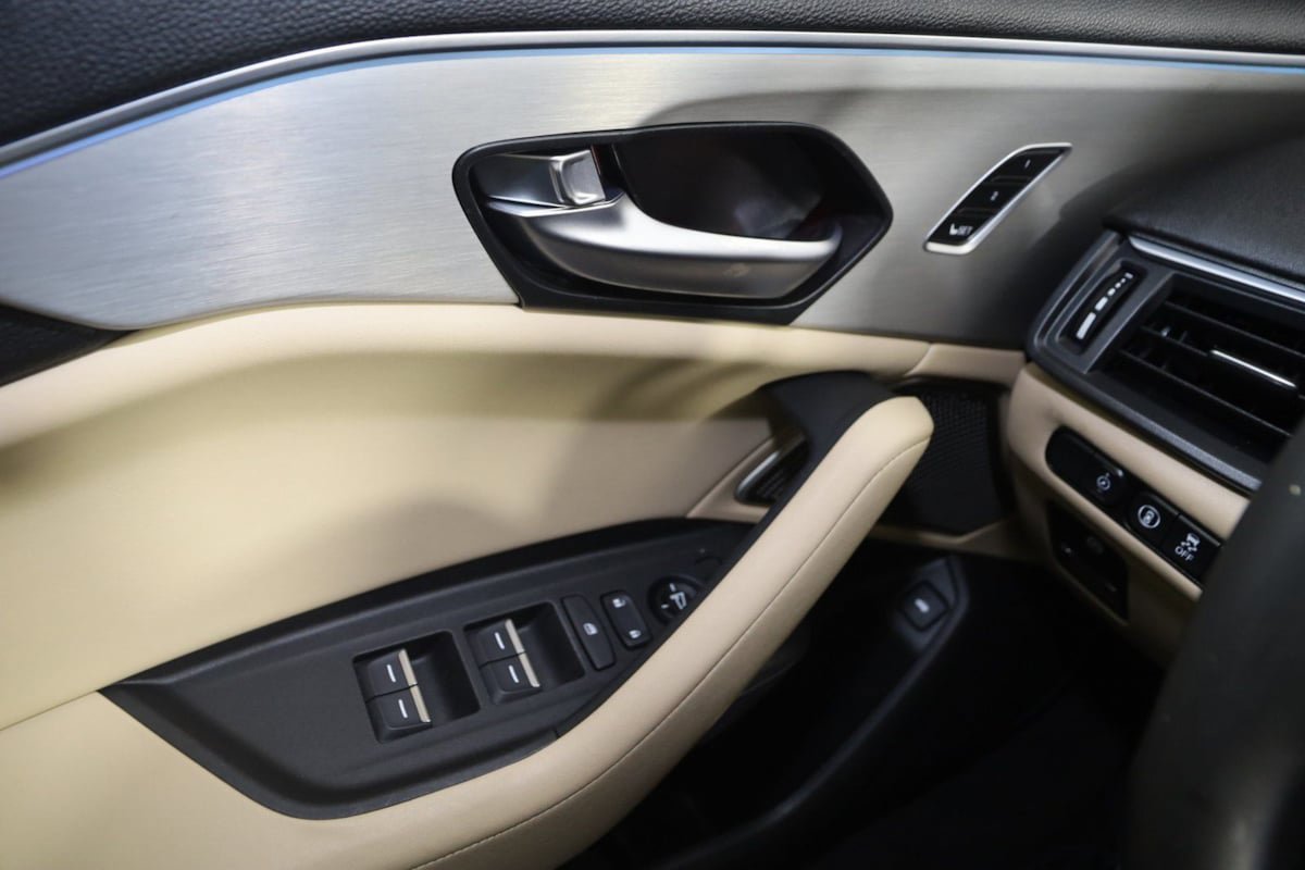 Used 2024 Acura TLX w/ Technology Package FWD image 11