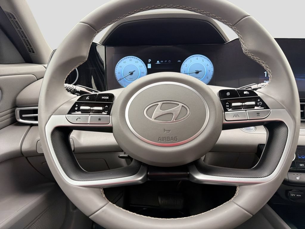 Certified 2024 Hyundai Elantra SEL w/ Convenience Package FWD image 19