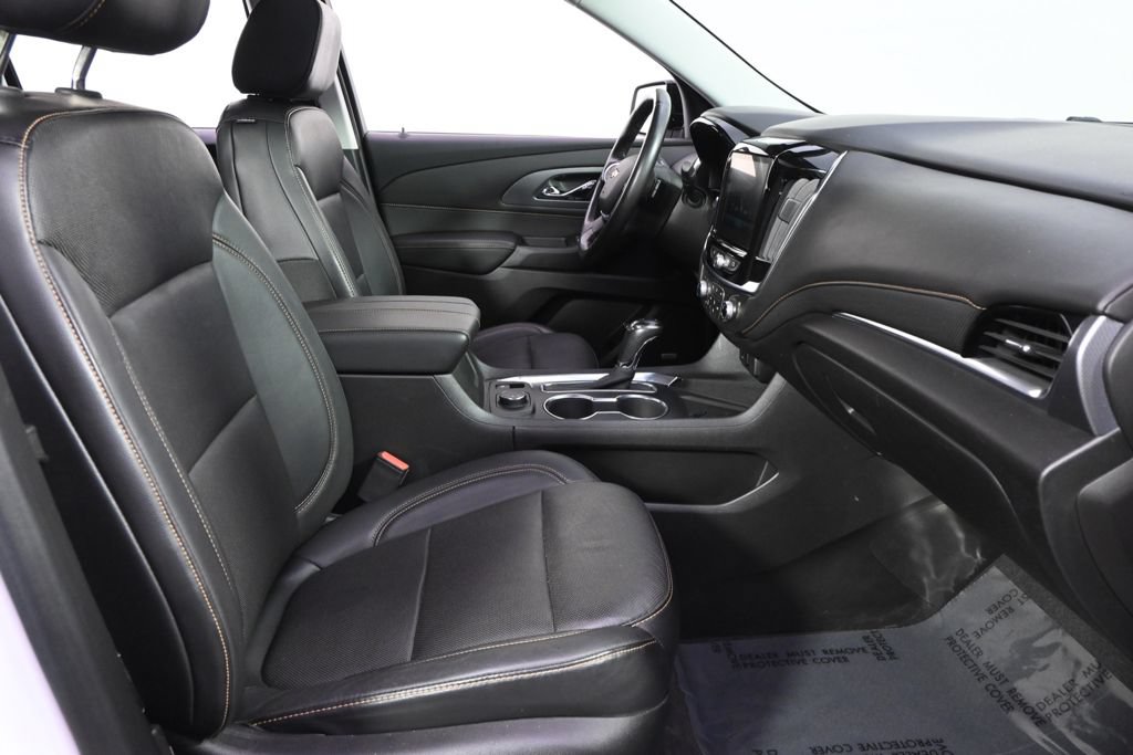 Used 2018 Chevrolet Traverse Premier w/ Redline Edition AWD/4WD image 16