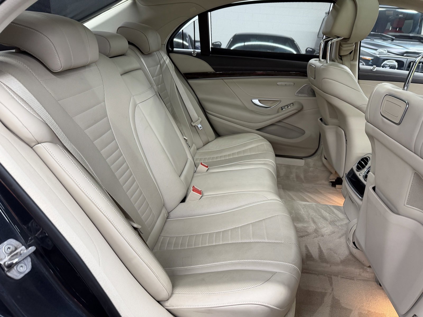 Used 2019 Mercedes-Benz S 560 Sedan image 23