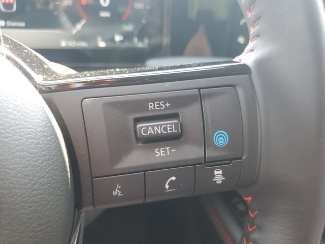 Certified 2025 Nissan Kicks SR FWD image 20