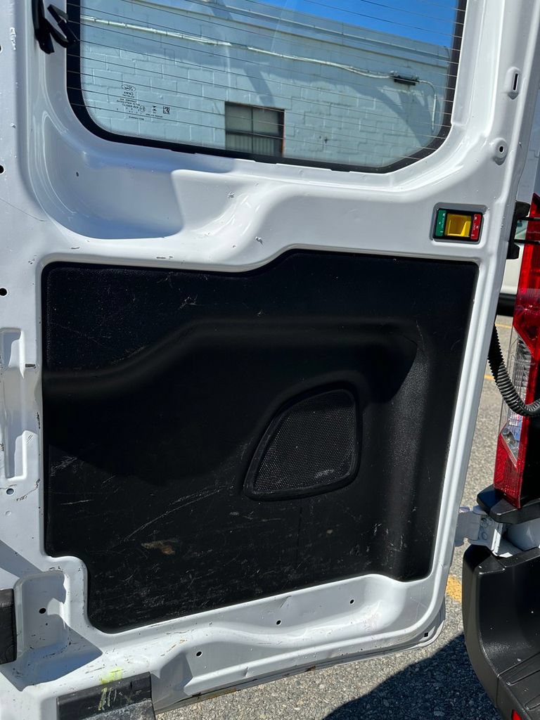 Used 2023 Ford E-Transit Medium Roof RWD image 20