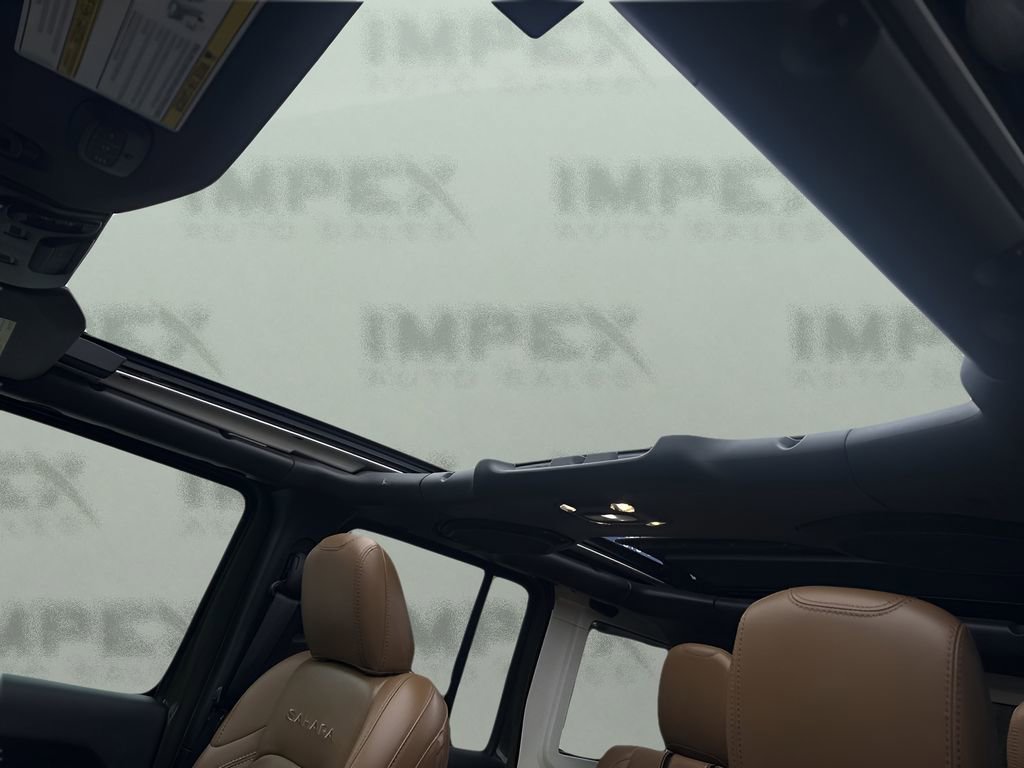 Used 2022 Jeep Wrangler Unlimited Sahara w/ Cold Weather Group image 10