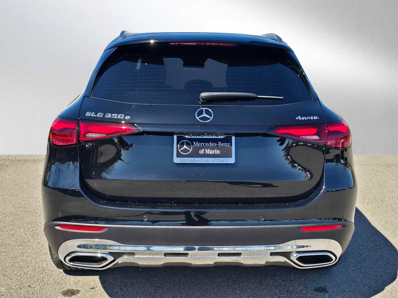 Used 2025 Mercedes-Benz GLC 350e 4MATIC image 4
